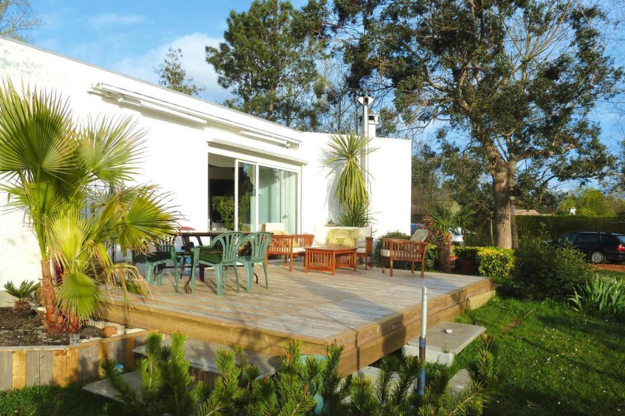 Holiday Home With Indoor Pool, Le Porge Exterior photo
